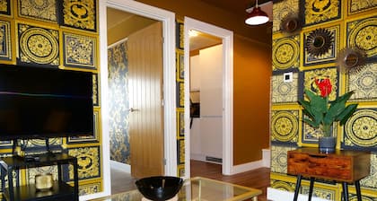 Sexy Luxurious Versace Apartment Near Sheffield