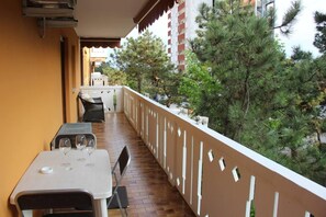 Apartment | Property grounds