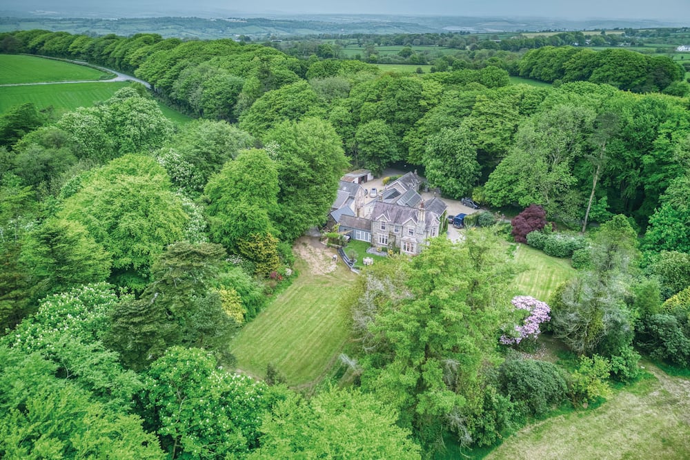 Hill House Country Estate - Princes Gate - Ludchurch Cross