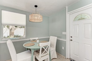 Talo, 2 makuuhuonetta | Ruokailu