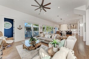 ハウス 4 ベッドルーム | リビング エリア