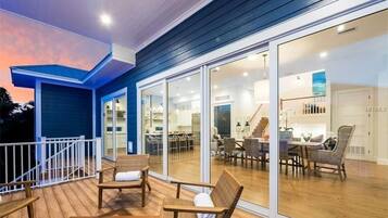 House, 4 Bedrooms | Outdoor dining