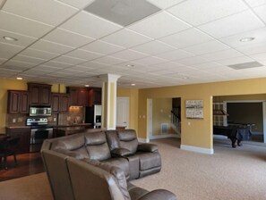 Smart TV, video games, DVD player, ping pong