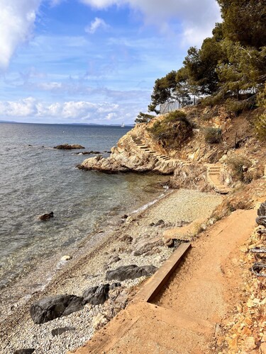 Villa Var, swimming pool, 200m from the sea, quiet, close to everything on foot