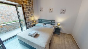 9 habitaciones, tabla de planchar con plancha, wifi y ropa de cama 