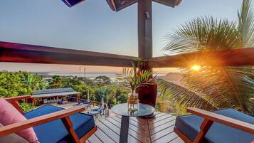 1 bedroom, desk, free WiFi, bed sheets