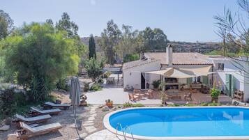 Piscina stagionale all'aperto