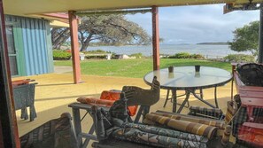 تناول الطعام بالخارج