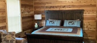Crooked Creek Ranch Cabin 10