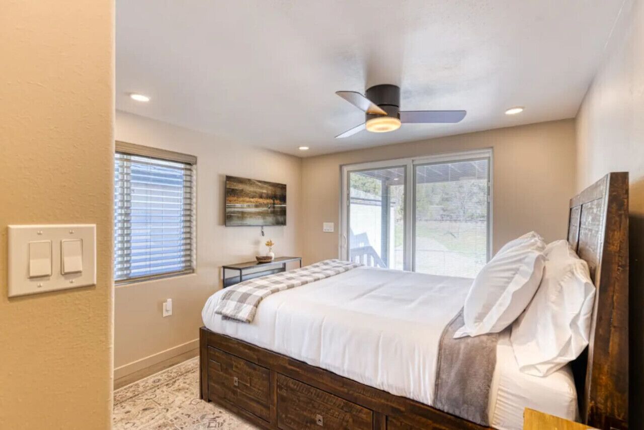3 bedrooms, WiFi, bed sheets