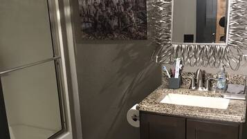 Towels, soap, shampoo, toilet paper