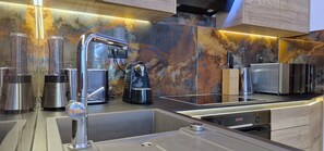 Fridge, microwave, oven, stovetop - FancyFree Ap Bačvice beach Split (Split)