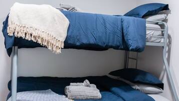 2 間睡房、書桌、免費 Wi-Fi、床單