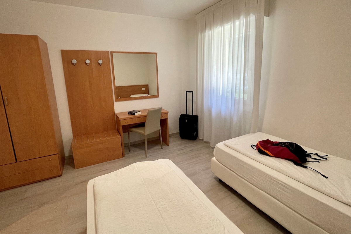 Desk, free WiFi, bed sheets