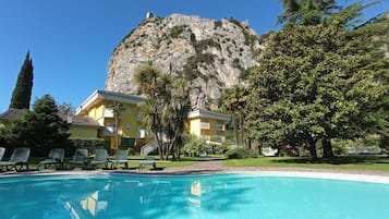 Seasonal outdoor pool