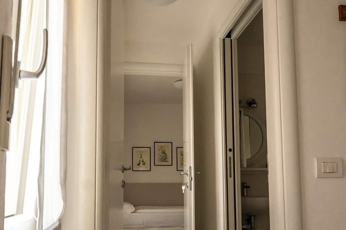 Economy Twin Room | Desk, free WiFi, bed sheets