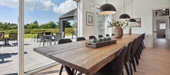 Fantastiskt hem i RĂžmĂž med bastu