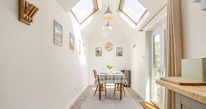1 bedroom accommodation in Walberton, near Arundel