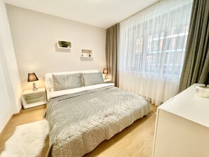 1 bedroom, iron/ironing board, WiFi, bed sheets - Riverside Luxury Apartment (Bratislavský kraj)