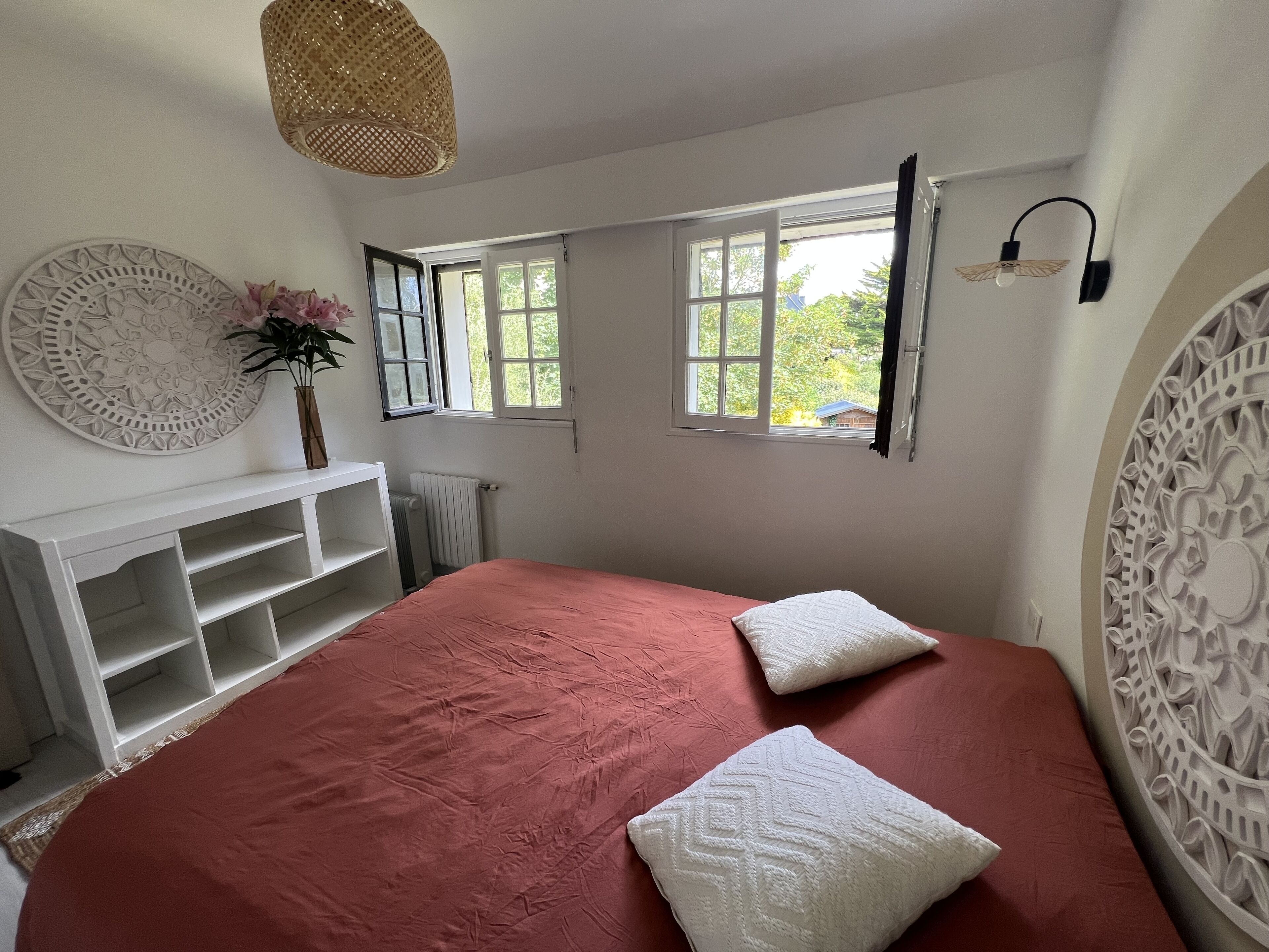 3 slaapkamers, een bureau, reisbedje, gratis wifi