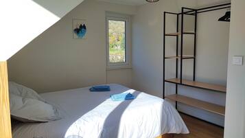 4 chambres, lit parapluie, Wi-Fi gratuit, draps fournis