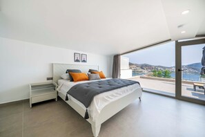 3 chambres, fer et planche à repasser, lit de bébé portatif