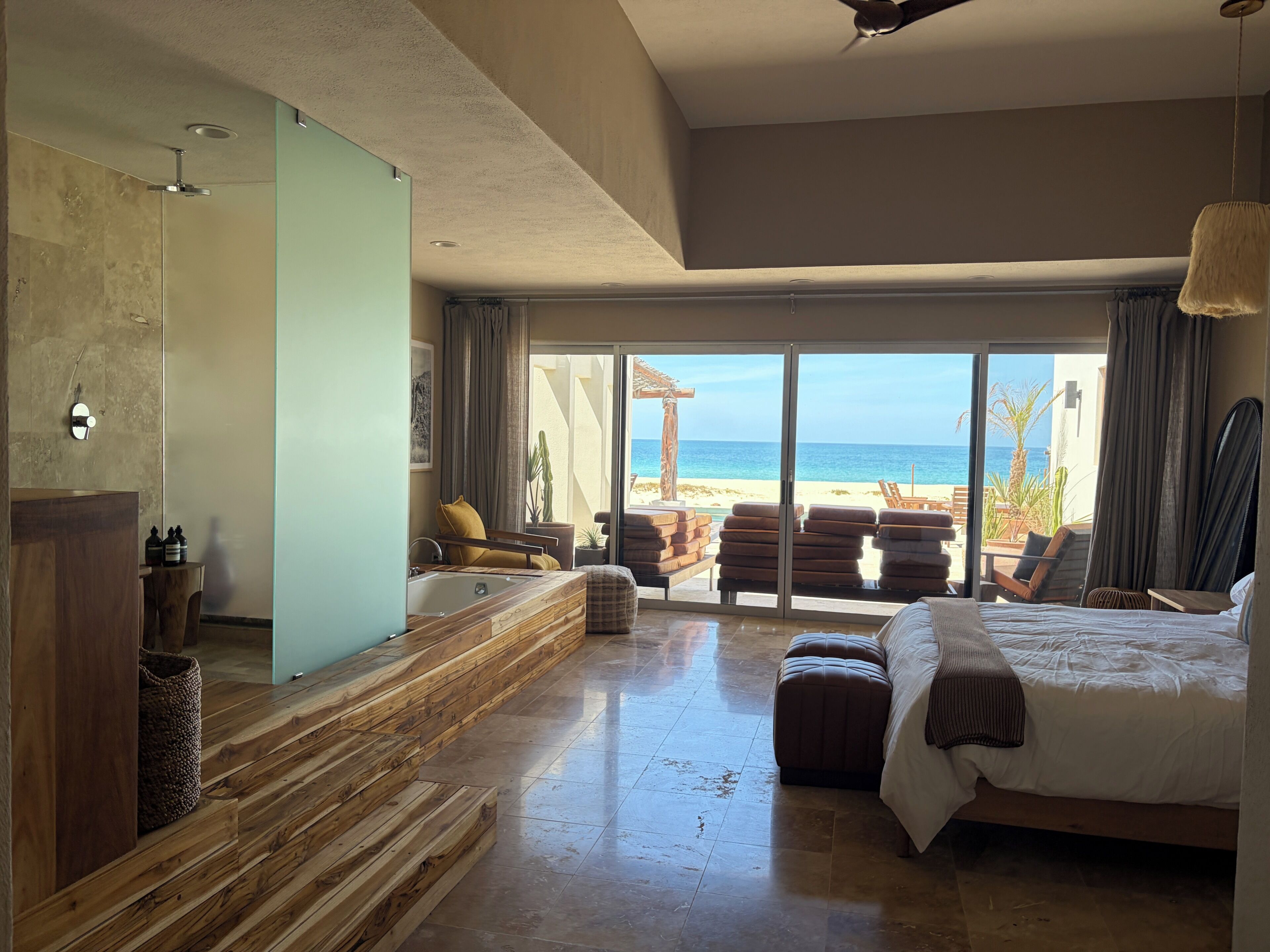 5 bedrooms, in-room safe, travel crib, WiFi (free)
