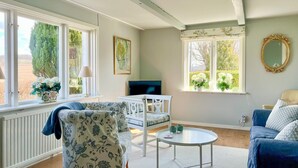 Living area - Amazing home in Västra Karup with WiFi (Västra Karup)