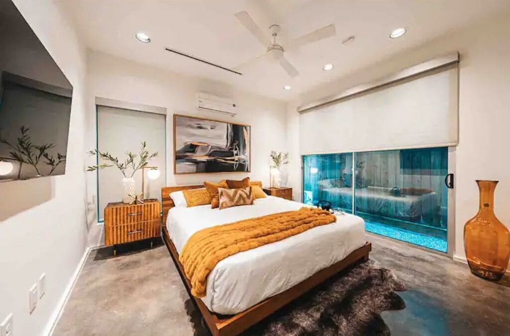 3 habitaciones, tabla de planchar con plancha, wifi y ropa de cama 