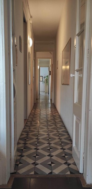 Interior - Flat in Gracia 15 minutes from Parc Guell and La Pedrera (Barcelona)