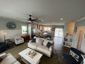Living area - Blocks to the Beach! Huge Patio & Fenced-In Backyard. (Atlantic Beach)