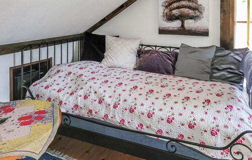 1 bedroom awesome home in Fritsla