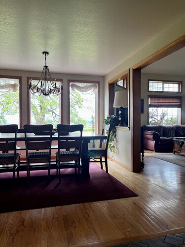 5 Bdrm Country Home on 22 acres 30 minutes north of Missoula