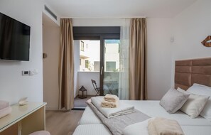 4 Schlafzimmer, Reisekinderbett, kostenloses WLAN, Bettwäsche