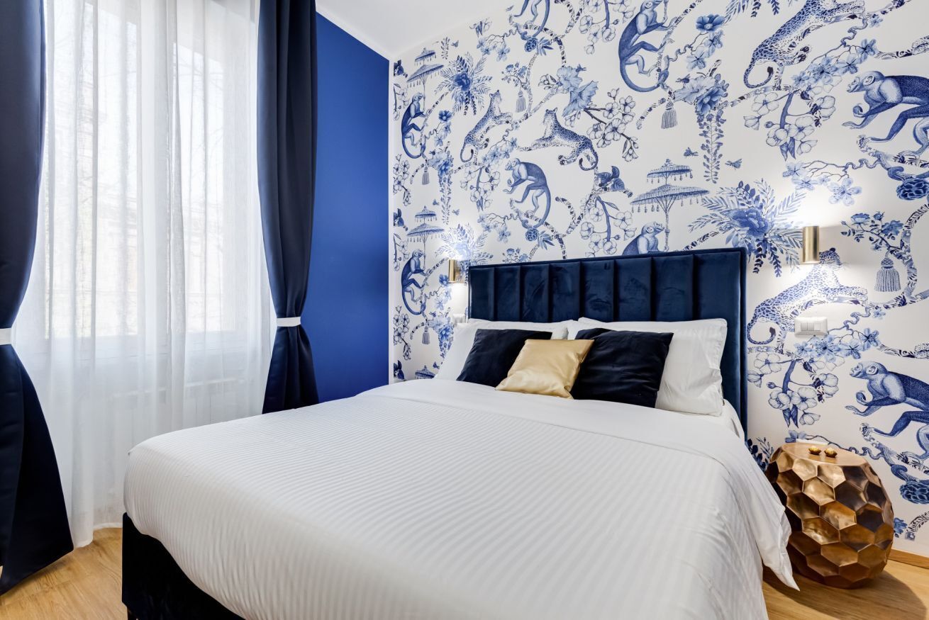 5 Schlafzimmer, Schreibtisch, Bügeleisen/Bügelbrett, WLAN