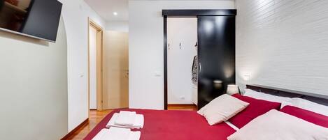 2 soverom, strykejern/-brett, wi-fi og sengetøy