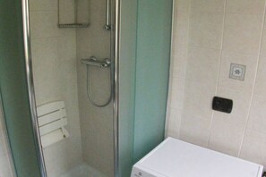 Shower, hair dryer, bidet - Strolling Among the Castles (Saint-Pierre)