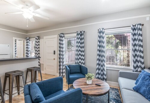 Historic University 2 Bedroom 2 Bath