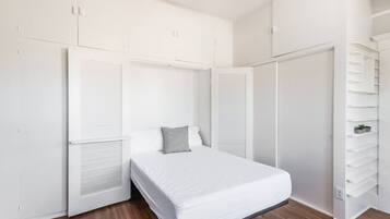 1 bedroom, iron/ironing board, WiFi