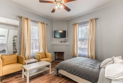 Historic 4th Ave Sunshine Suite