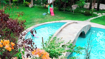 Piscina all'aperto