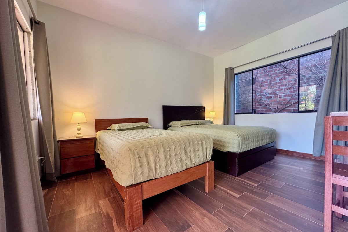 Senior-Zimmer, 1 Queen-Bett, barrierefrei, Gartenblick