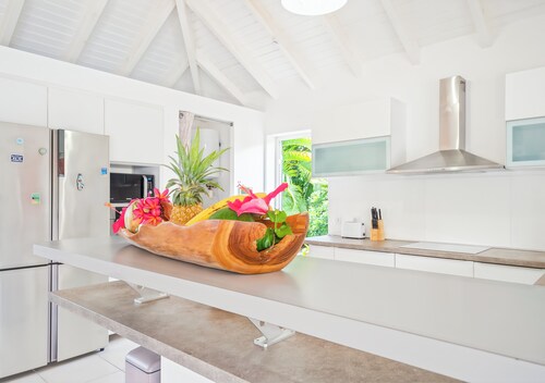 Villa Passion, composée de deux villas avec piscine privative beau parc arboré