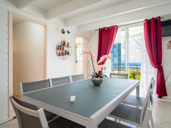 تناول الطعام