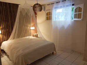 2 bedrooms, travel crib, WiFi, bed sheets