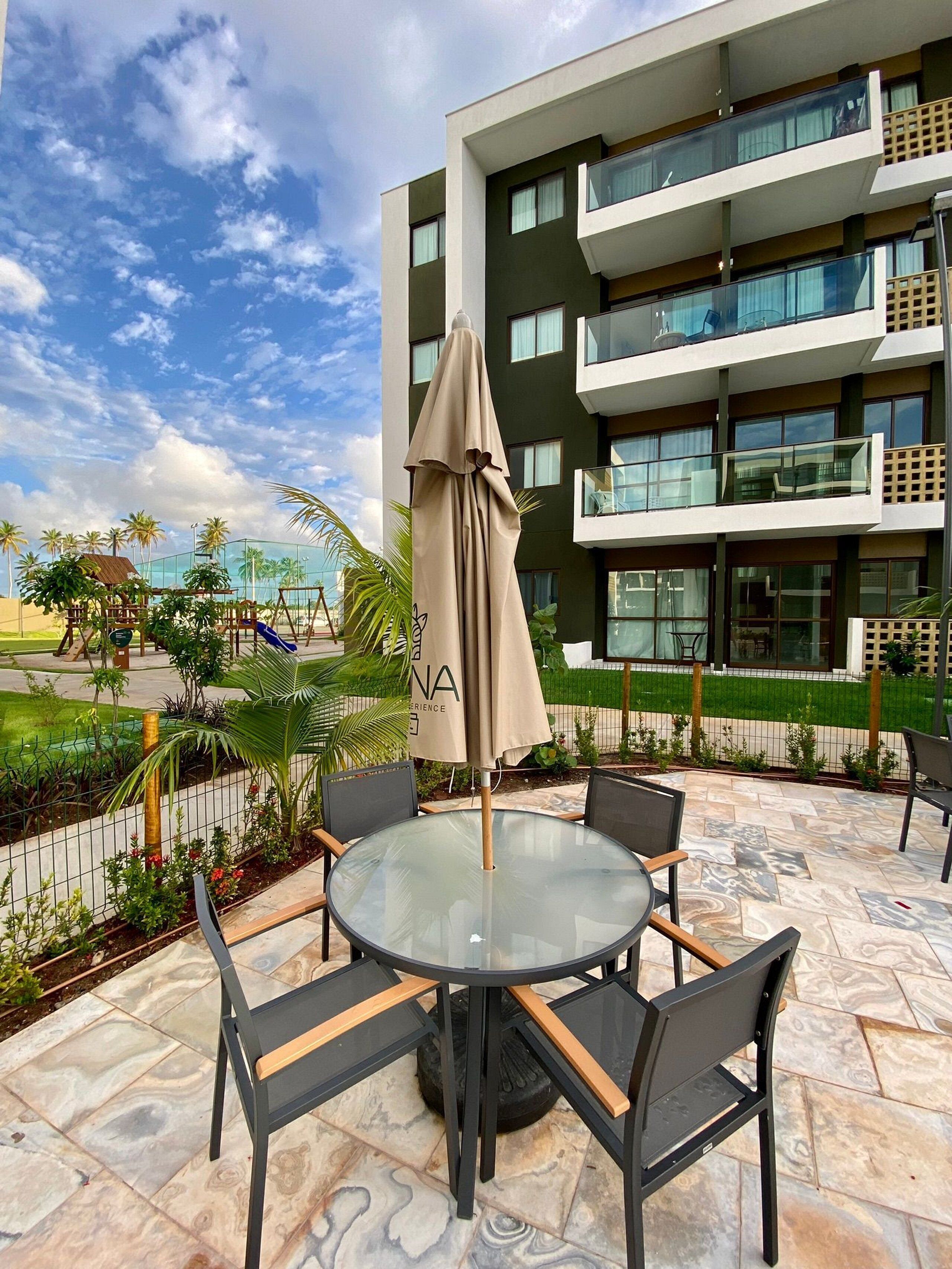 Comfort Studio | Outdoor dining