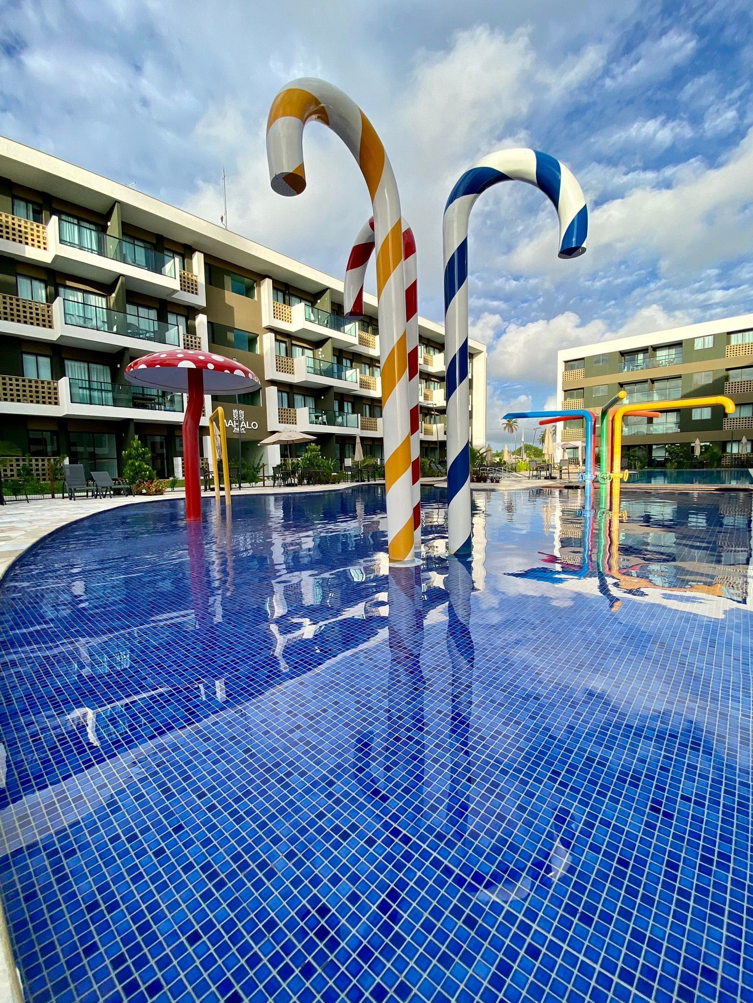 Comfort Studio | Pool | 7 outdoor pools, open 9:00 AM to 10:00 PM, free cabanas, pool umbrellas
