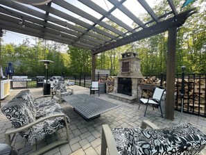 Terrace/patio - Seaglass Village Gem! 3 night min, close to Ogunquit Beach (Wells)