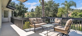 Upscale 4BR Retreat near Monserate Winery Pool Spa