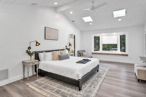 4 habitaciones, tabla de planchar con plancha, wifi y ropa de cama 